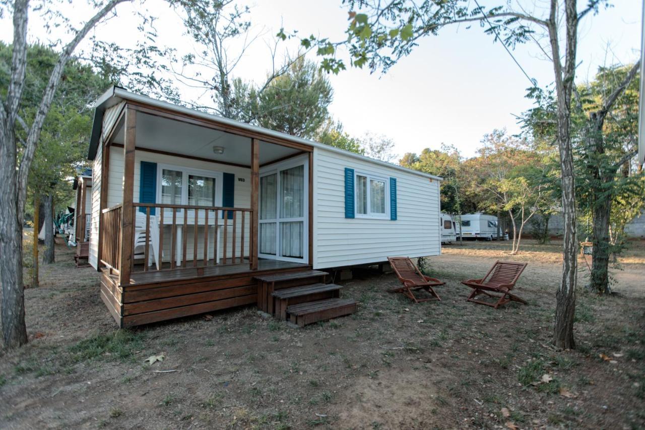 Camping 3 Estrellas Costa Brava Vall-Llobrega Zimmer foto